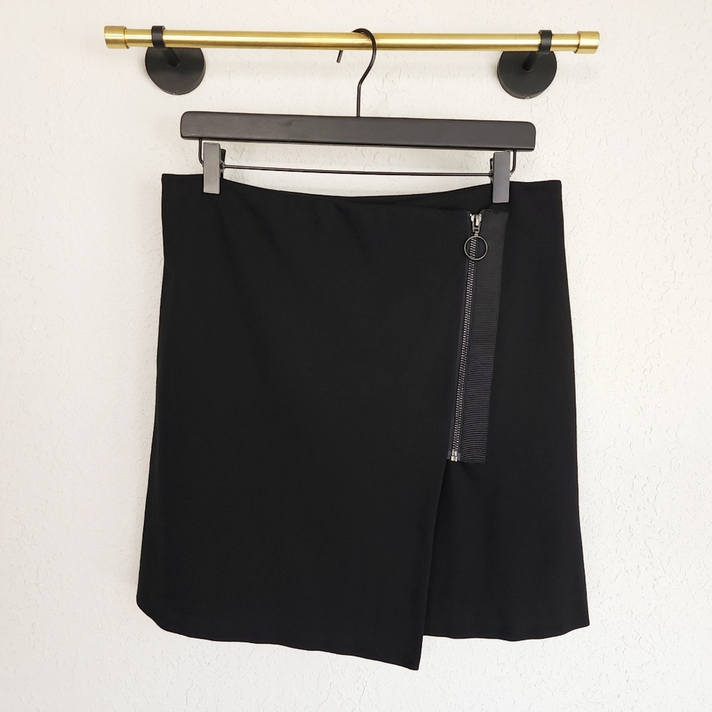 J. McLaughlin 8 Black Zip Moto Asymmetrical Glenna Bainbridge Wrap Mini Skirt